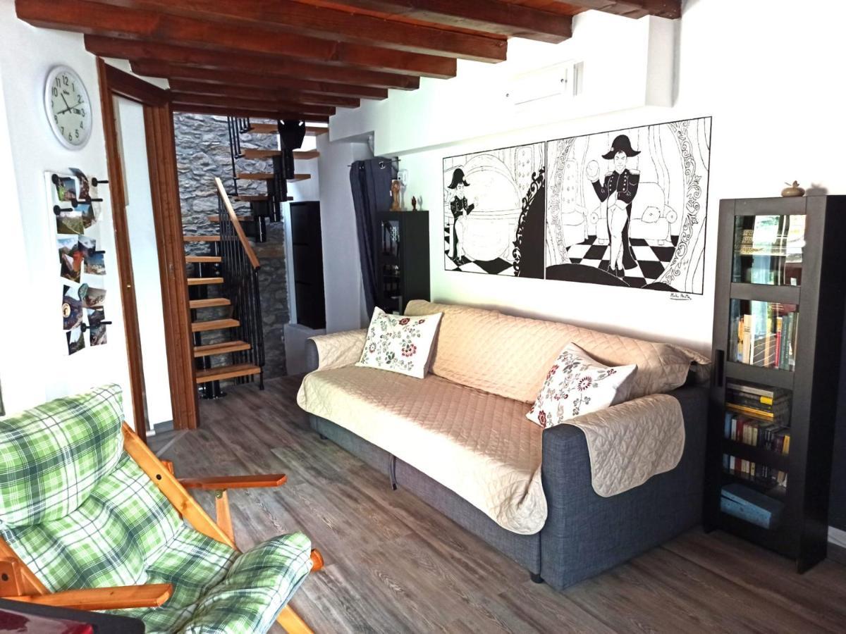 Maison Bellevue - Locazione Turistica Breve Διαμέρισμα Αόστα Εξωτερικό φωτογραφία